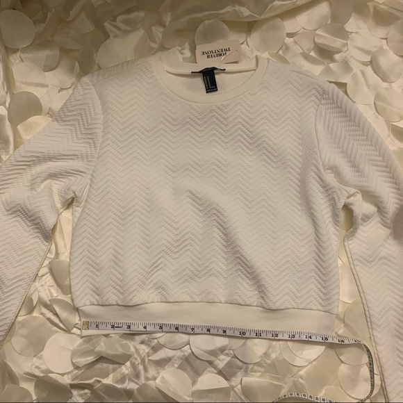 NEW Forever 21 Chevron cream crop sweater SIZE M NWT - Picture 9 of 10